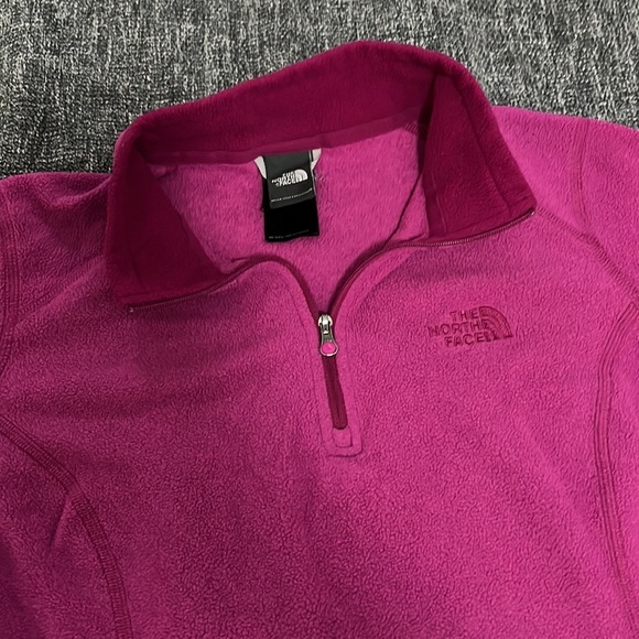 North face small 1/4 zip fleece jacket - Picture 3 of 4